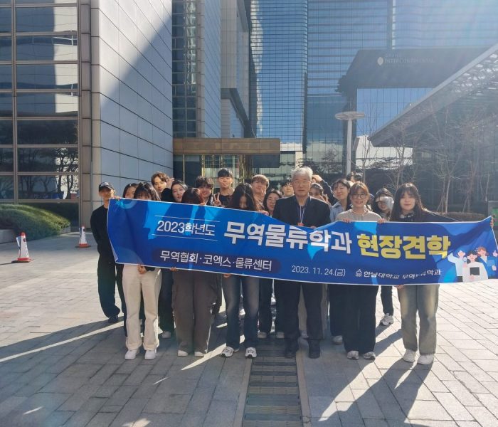 단체사진-2.jpg